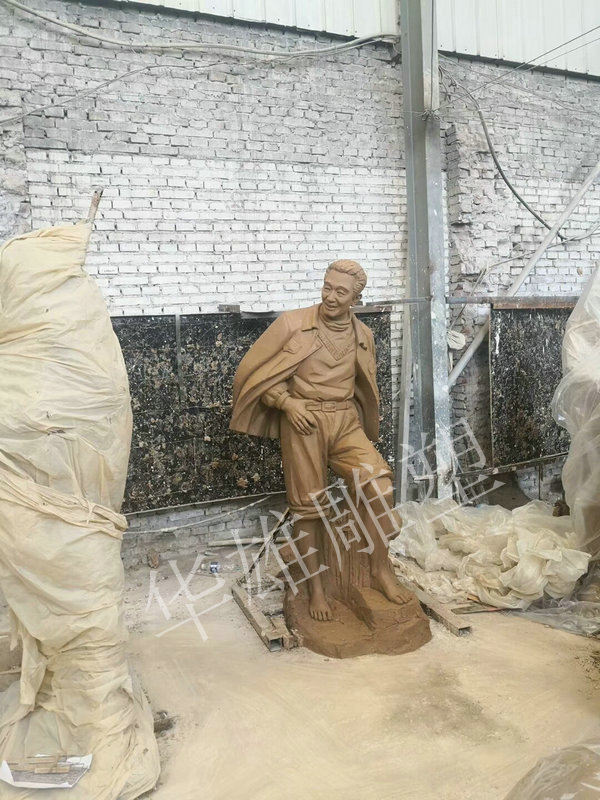 华雄泥塑模型