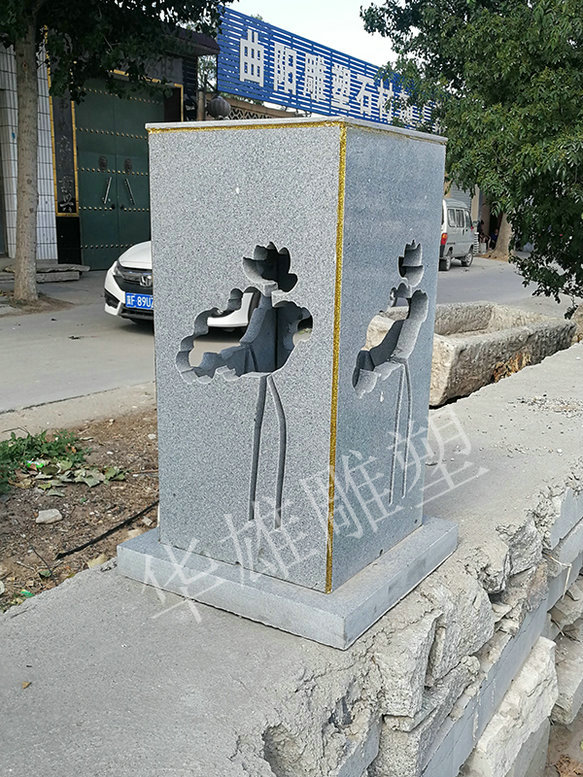 太阳能石灯