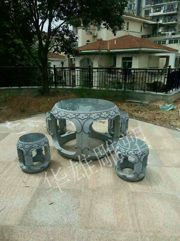 现代石桌