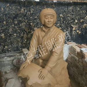 华雄泥塑模型