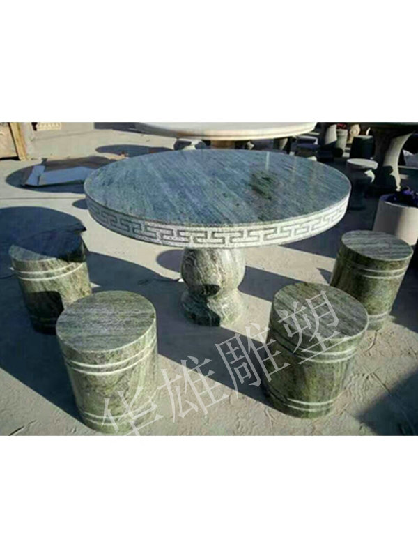 石桌石凳