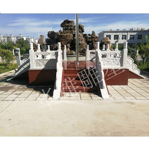 升旗台 