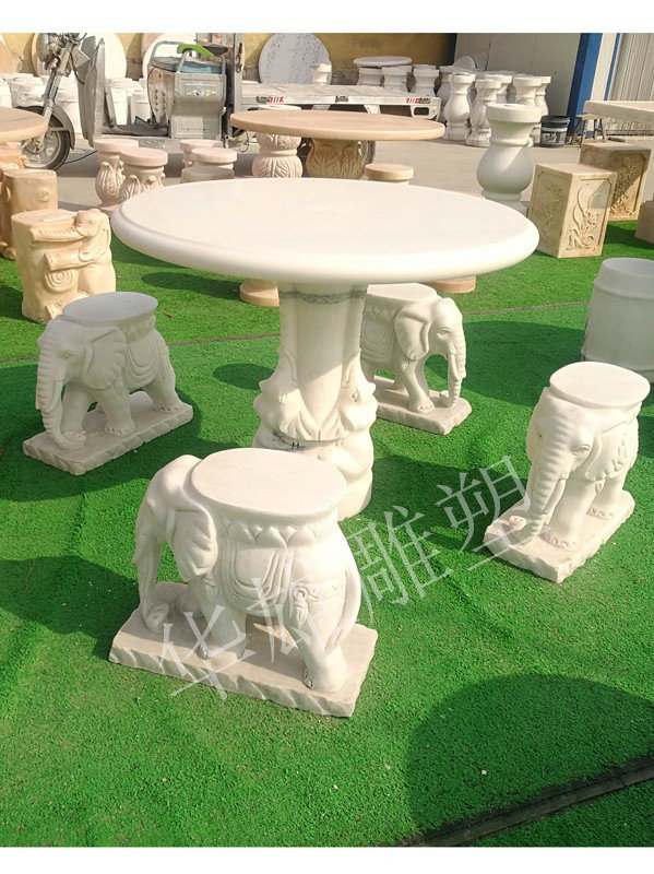 石桌石凳