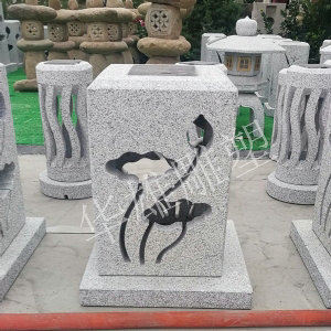 太阳能石灯