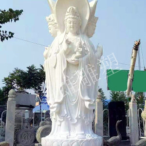 汉白玉三面观音