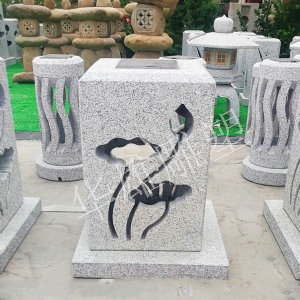 太阳能石灯