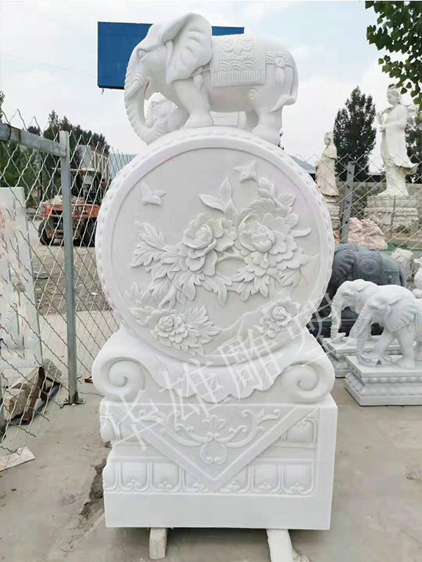 汉白玉门墩