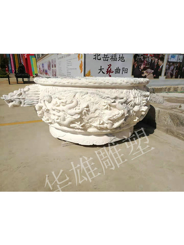 汉白玉龙缸