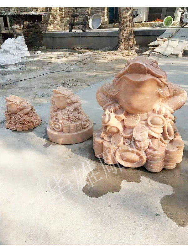 喷水金蟾