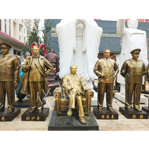 毛主席和刘少奇周恩来